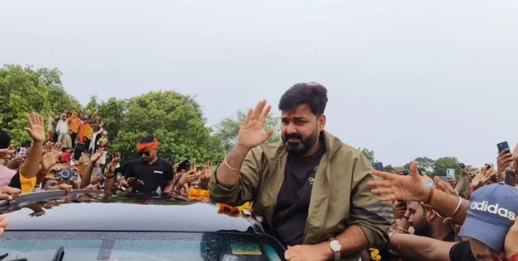 Pawan Singh