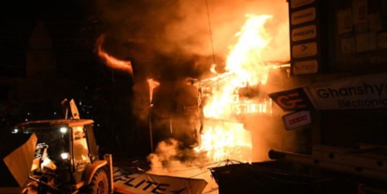 Massive Fire In Maner