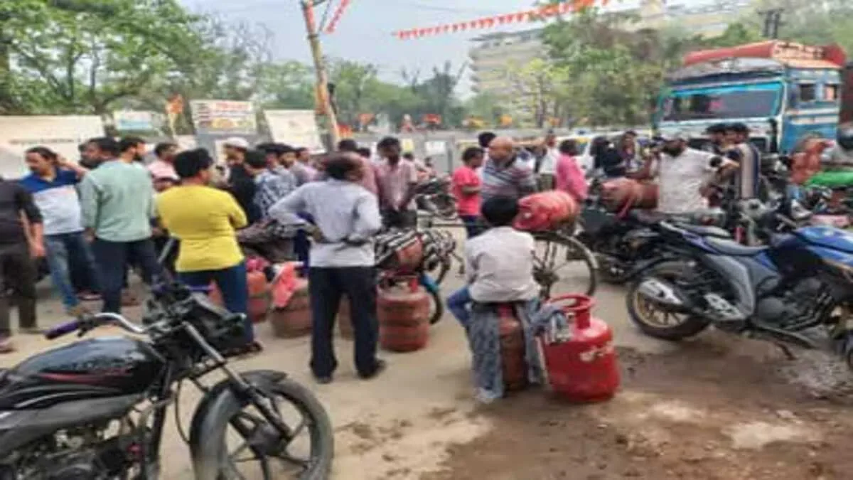 Patna gas cylinder shortage